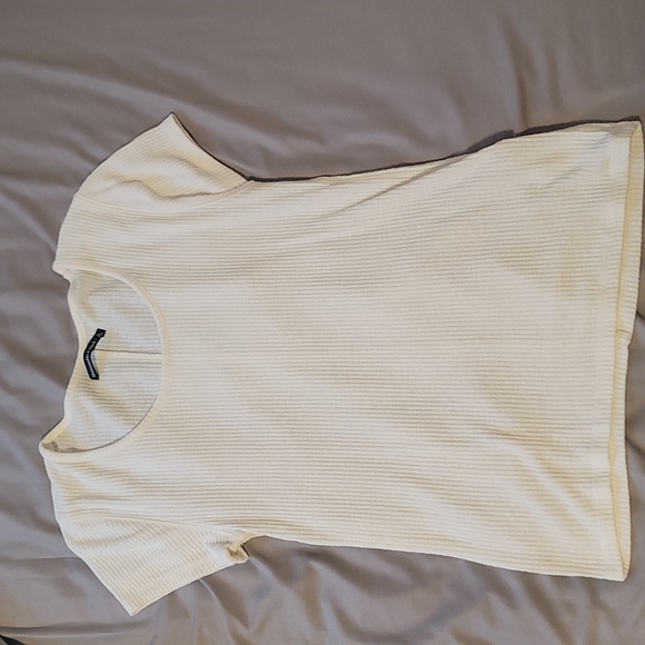 Large white soft shirt - Picture 2 of 2
